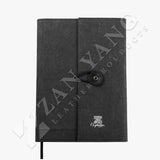 水洗牛皮紙三折款封套工商日誌，多功能內側口袋、名片卡袋、頁籤絲帶、筆插