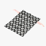 黑白花朵布束口袋