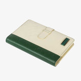 植墨綠仿皮革工商日誌，柔和綠色系 搭配仿皮革 內袋搭配淺綠色絲帶 溫和簡約 時尚耐看