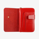 喜氣的紅色為您的生活增添熱情 拉鍊設計 不怕遺失您寶貴的物品 分隔資料夾的設計  收納更多小物品