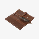 精緻皮革長夾，烙印LOGO、可容納 6-10張卡、多功能內袋、拉鍊內袋、壓扣零錢袋、穿入式舌帶、手腕帶