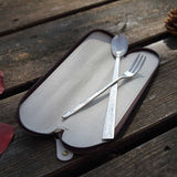 水洗牛皮 文具袋，文具收納、餐具收納、水洗牛皮紙、熱門環保材質、鬆緊帶、拉鍊、印刷。