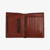 精緻皮革短夾，烙印LOGO、開窗名片袋、多功能內袋。