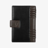 雙拚色細緻短夾，進口PU仿皮紋、烙印LOGO、開窗名片袋、多功能內袋、隱形磁扣。