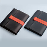 Black極致紅腰帶三折活頁工商日誌，情境