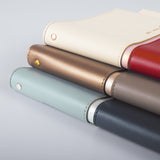 雙筆插拚色活頁工商日誌，提供豐富多樣的皮紋選擇。