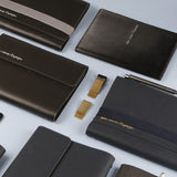 Black極致寬版鬆緊帶活頁工商日誌，情境