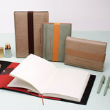 仿牛皮紙紋寬版鬆緊帶32K封套工商日誌，情境