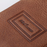 焦糖棕長短夾，烙印LOGO、開窗名片袋、可容納12-15張卡