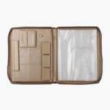 紳士古典拼接拉鍊交屋包，Logo烙印、壓印、拉鍊、立體資料袋、A4資料袋四孔活頁夾、立體印章袋、名片袋、鑰匙牌皮扣