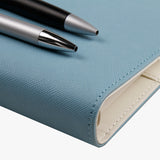 寧靜雙筆插活頁工商日誌，特寫