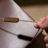 美好皮革鬆緊帶活頁工商日誌，皮標鬆緊帶